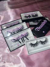 Load image into Gallery viewer, MAJESTY Lashes 👑
