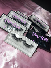 Load image into Gallery viewer, BELLA Lashes🌸
