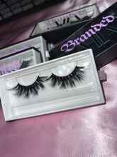 Load image into Gallery viewer, BAMBI Lashes💕
