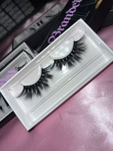 Load image into Gallery viewer, BAMBI Lashes💕
