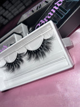 Load image into Gallery viewer, BAMBI Lashes💕
