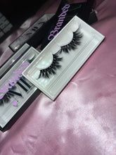 Load image into Gallery viewer, BAMBI Lashes💕
