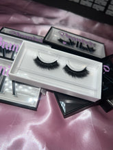 Load image into Gallery viewer, Pixie Lashes🧞‍♀️
