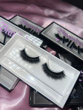Load image into Gallery viewer, Pixie Lashes🧞‍♀️
