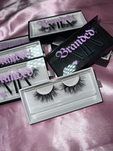 Load image into Gallery viewer, BADDIE Lashes❤️
