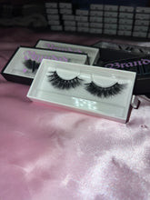 Load image into Gallery viewer, SLAY Lashes💗
