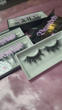 Load and play video in Gallery viewer, BAMBI Lashes💕
